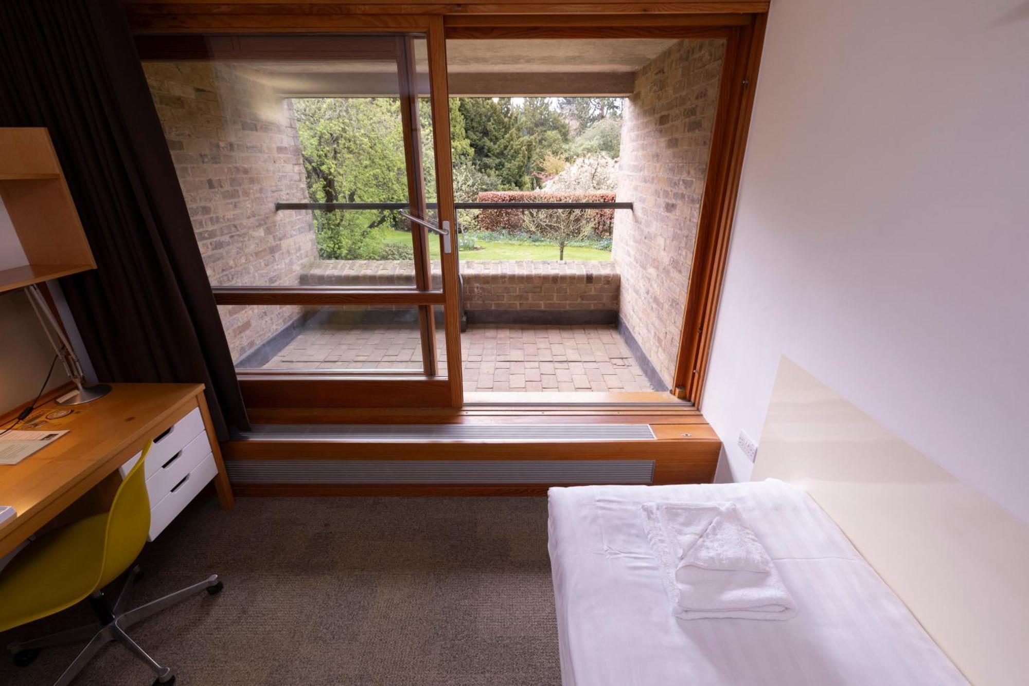 Harvey Court Gonville And Caius College CBG Exterior foto